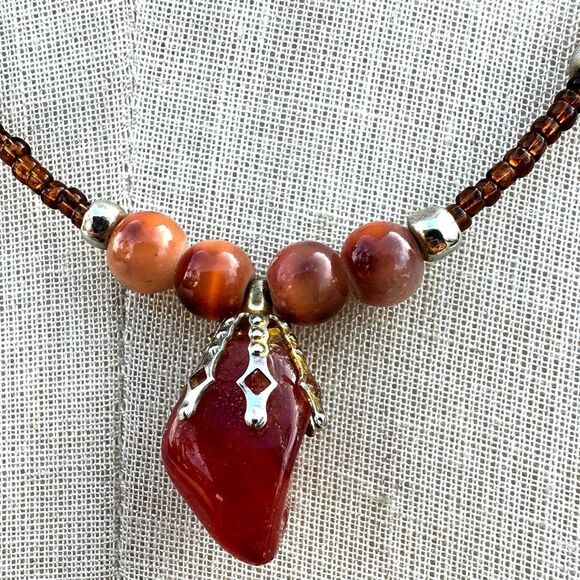 Carnelian Orange beaded pendant necklace - Picture 7 of 10